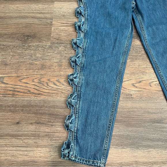 Levi's Premium Bow Side Cutout Mom Jeans High Rise 100% Cotton Size 28 $128 - Picture 3 of 13